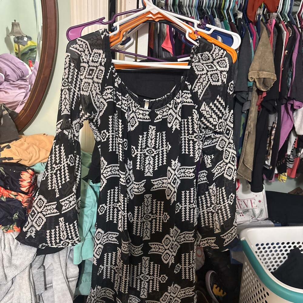 Fire Los Angeles Black and White Aztec Print Bell Sleeve Mini Shift Dress